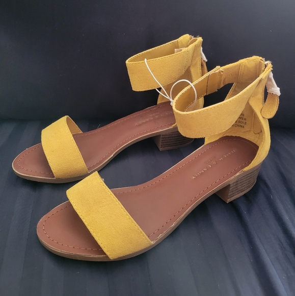Rock & Candy Shoes - Rock & Candy Yellow Mustard Women's Sandals